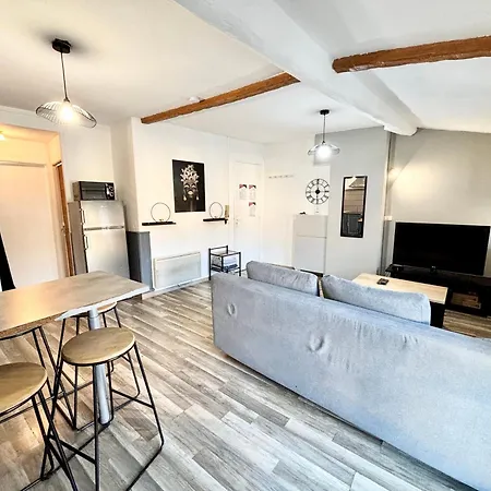 & Spacieux , Proche Centre Apartment